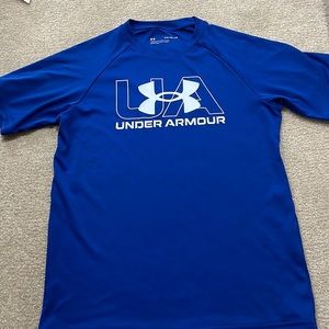 Boys Under Armour Youth Large athletic tee shirt. Royal blue.